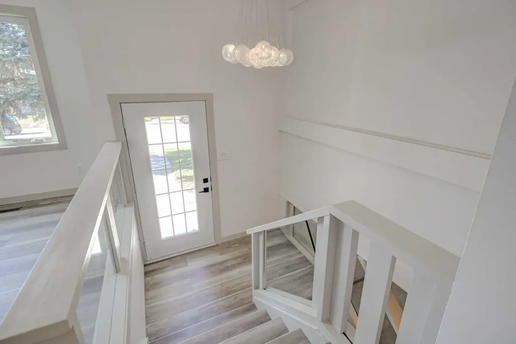 205 Allan Crescent SE Calgary AB T2J 0T3
