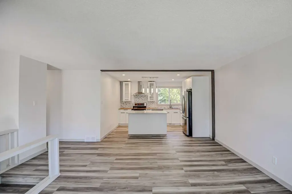 205 Allan Crescent SE Calgary AB T2J 0T3