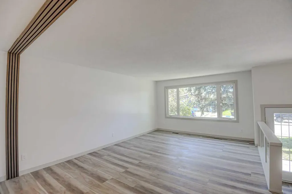 205 Allan Crescent SE Calgary AB T2J 0T3
