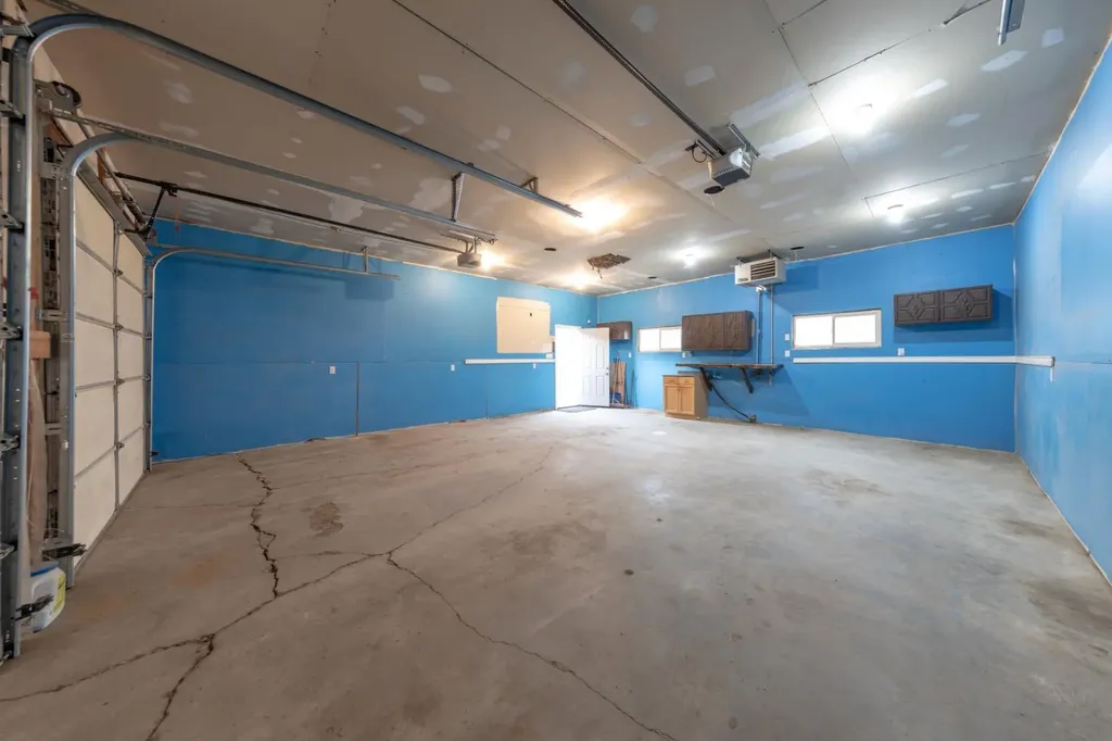 4717 49 Street Lloydminster SK S9V0L7