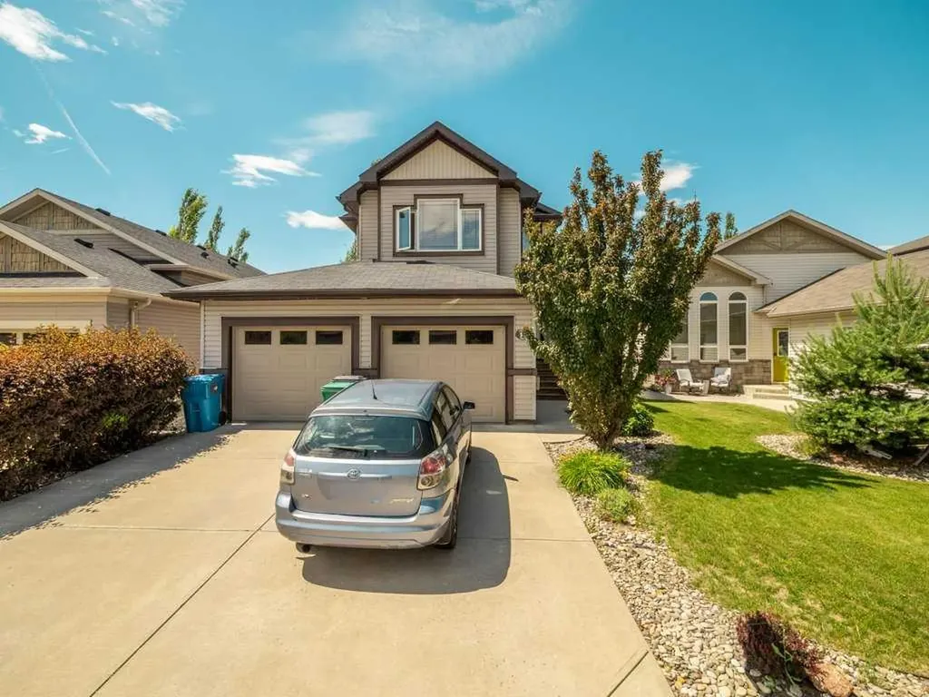 17 Coalbanks Link W Lethbridge AB T1J 4H6