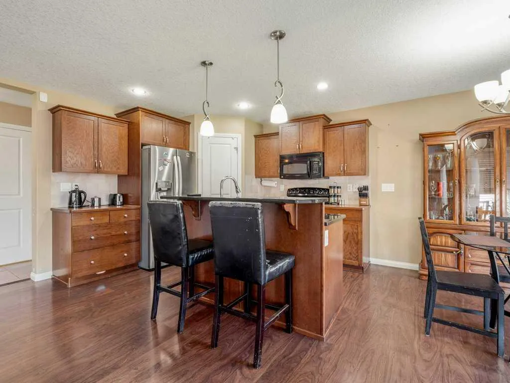 17 Coalbanks Link W Lethbridge AB T1J 4H6