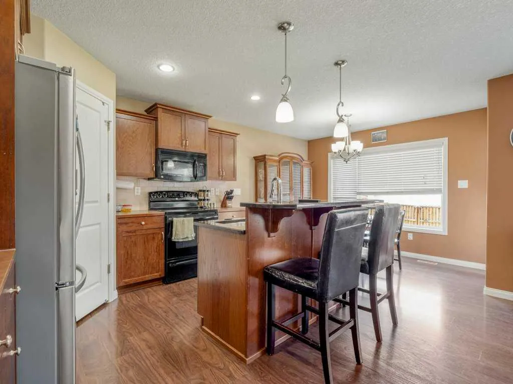 17 Coalbanks Link W Lethbridge AB T1J 4H6