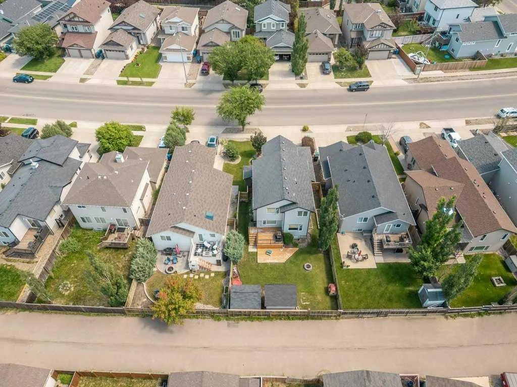 17 Coalbanks Link W Lethbridge AB T1J 4H6