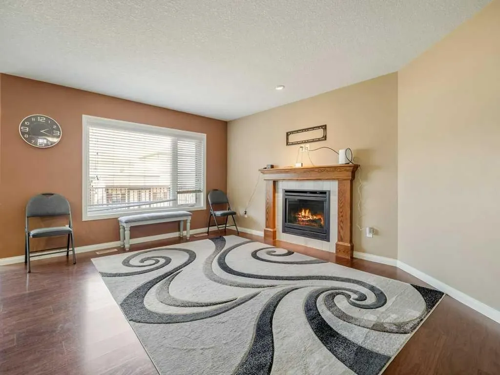 17 Coalbanks Link W Lethbridge AB T1J 4H6