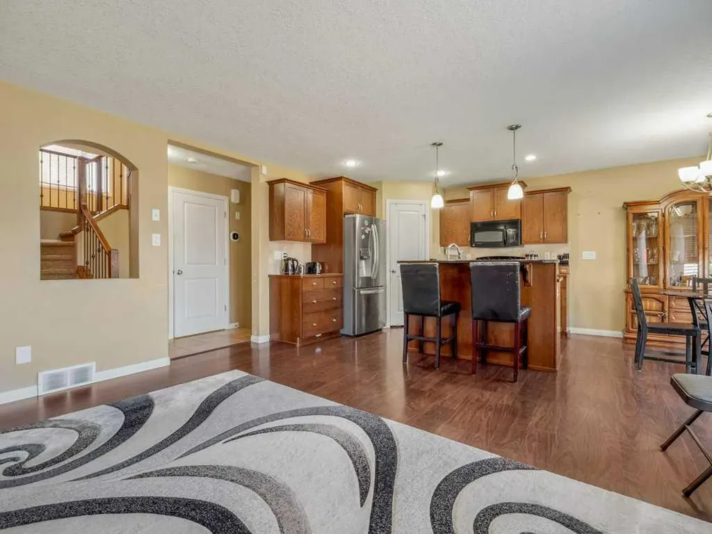 17 Coalbanks Link W Lethbridge AB T1J 4H6