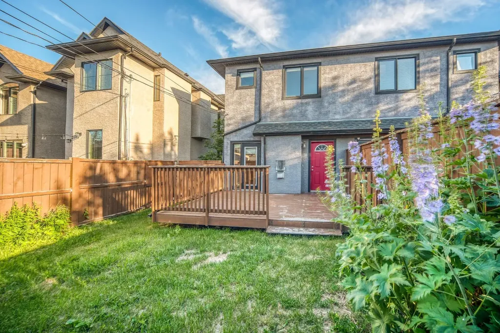 2530 3 Avenue NW Calgary AB T2N 0L3
