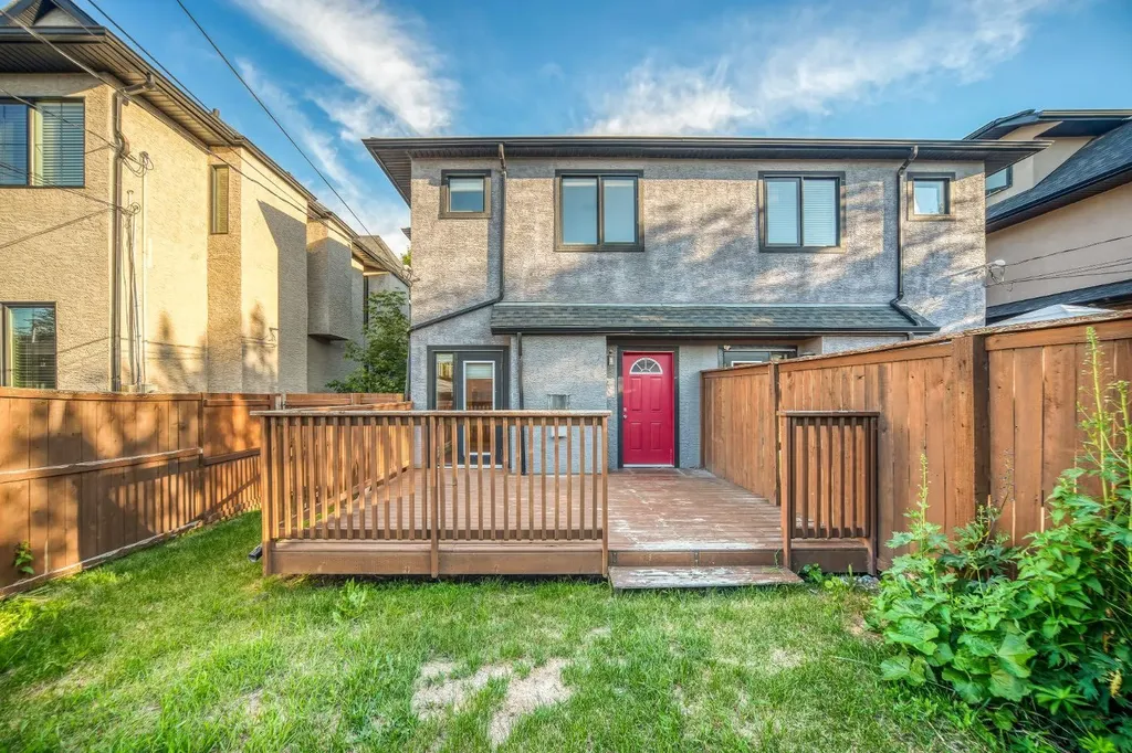 2530 3 Avenue NW Calgary AB T2N 0L3