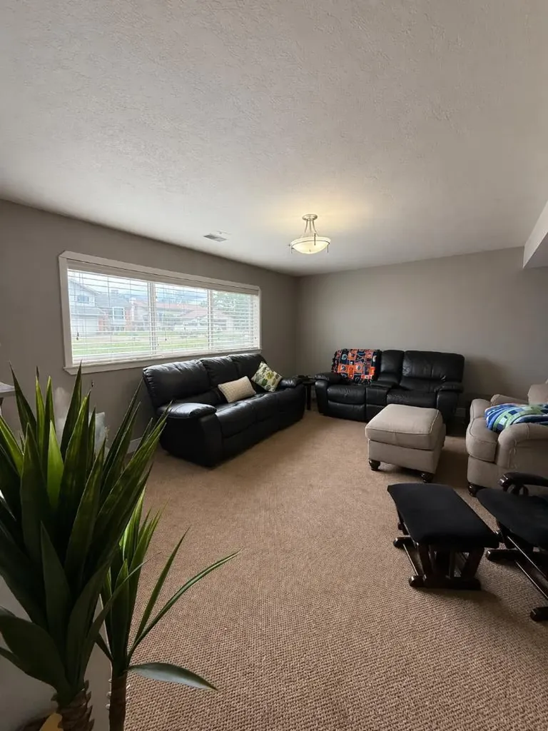 4404 54a Avenue High Prairie AB T0G 1E0