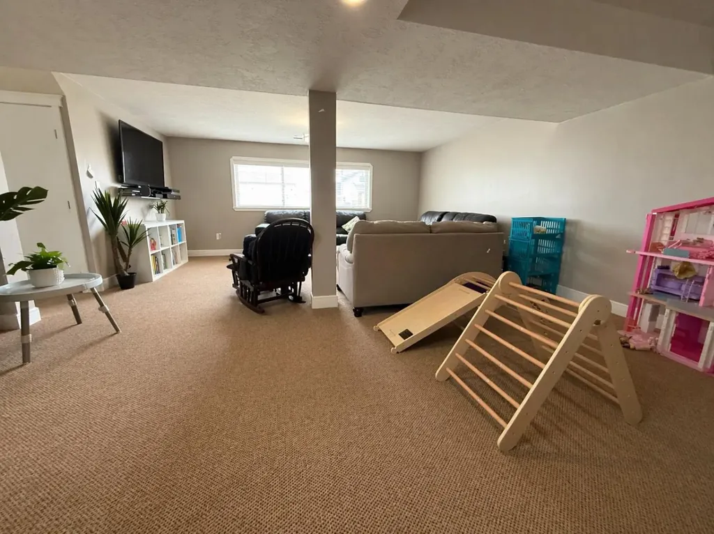4404 54a Avenue High Prairie AB T0G 1E0