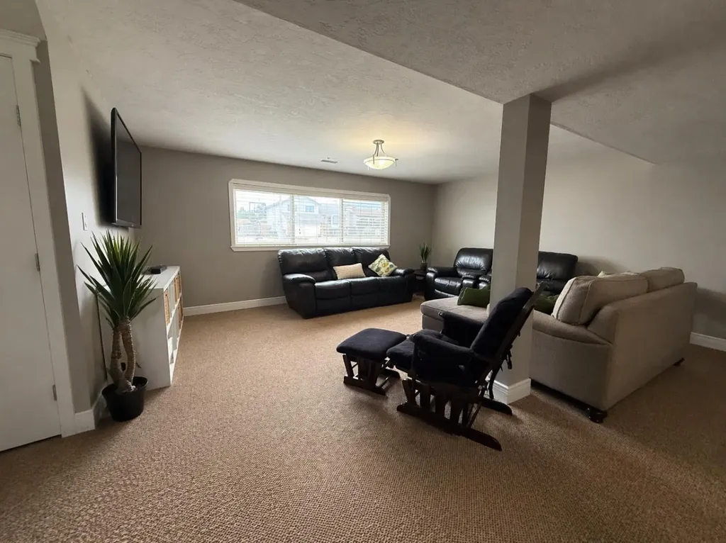 4404 54a Avenue High Prairie AB T0G 1E0