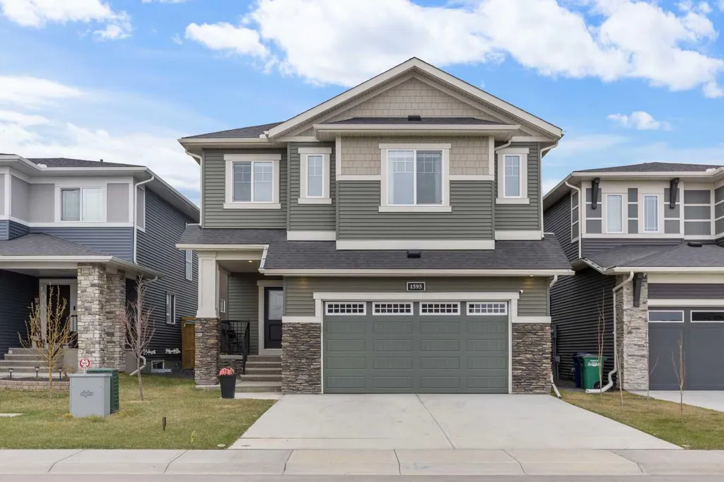 1595 Baywater Street SW Airdrie AB T4B 5K6