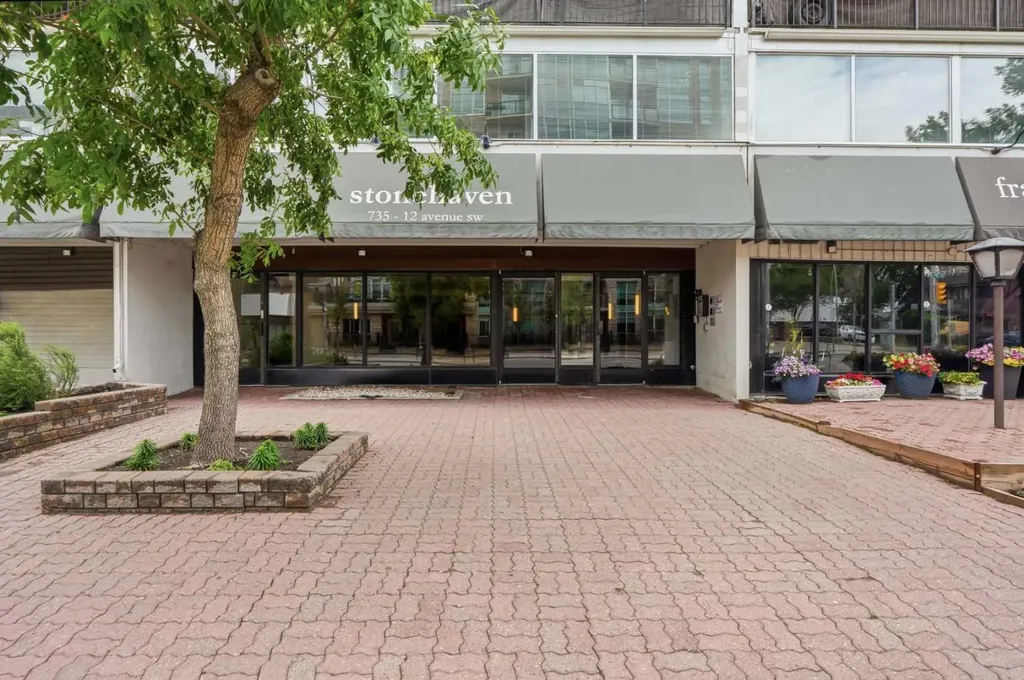 735 12 Avenue SW Calgary AB T2R 1J7