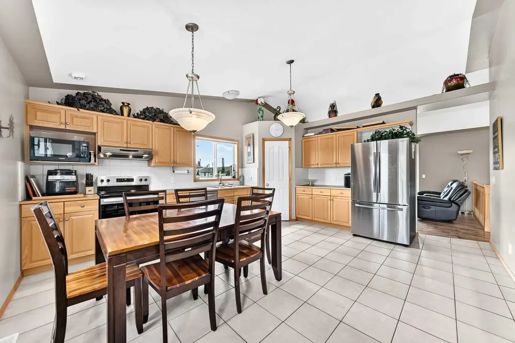 4 Strathford Place Strathmore AB T1P 1S4