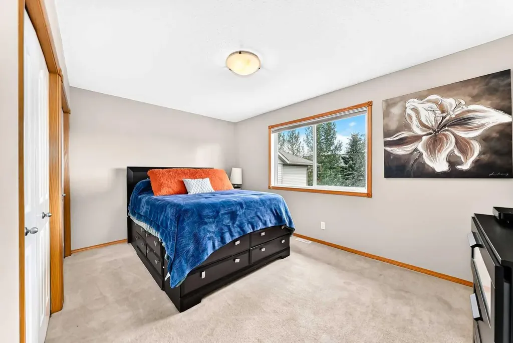 4 Strathford Place Strathmore AB T1P 1S4