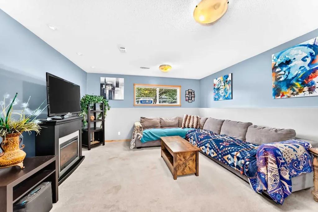 4 Strathford Place Strathmore AB T1P 1S4