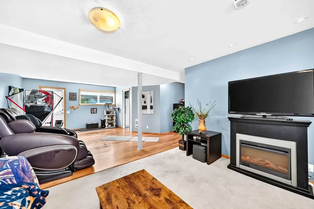 4 Strathford Place Strathmore AB T1P 1S4
