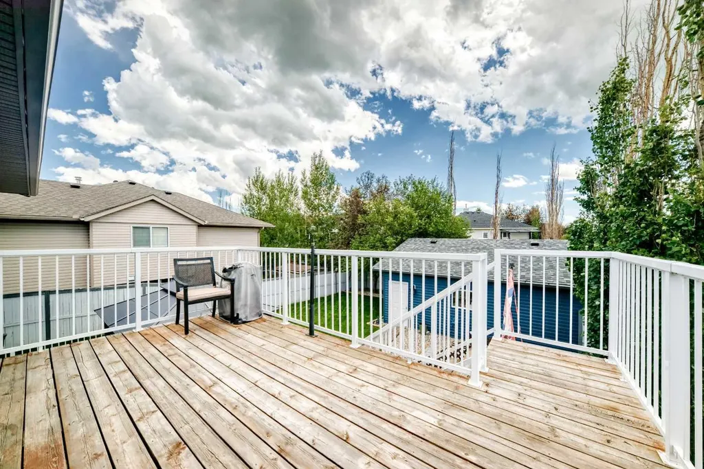 4 Strathford Place Strathmore AB T1P 1S4