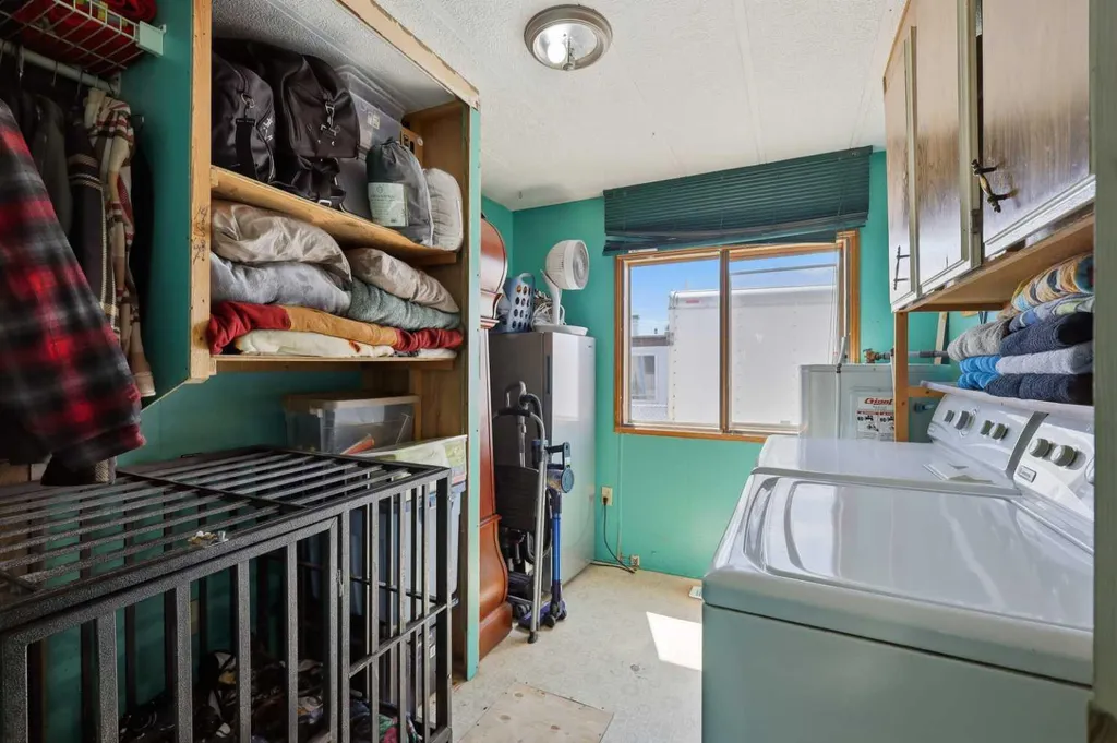27 Hearthstone Drive Lacombe AB T4L 1R2