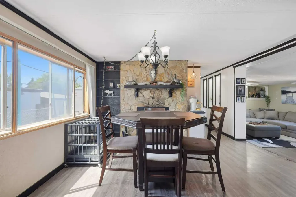 27 Hearthstone Drive Lacombe AB T4L 1R2