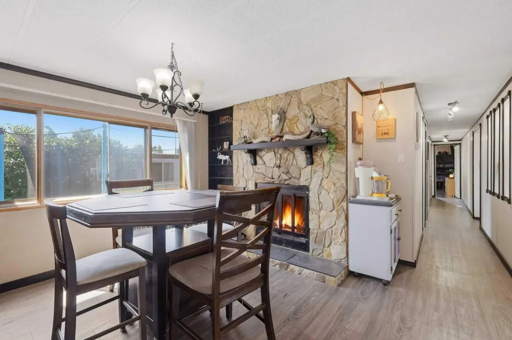 27 Hearthstone Drive Lacombe AB T4L 1R2