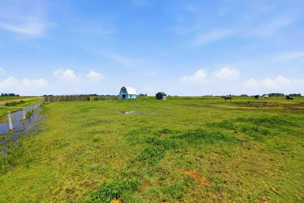 270127 Glenmore Trail Rural Rocky View County AB T0J1X0