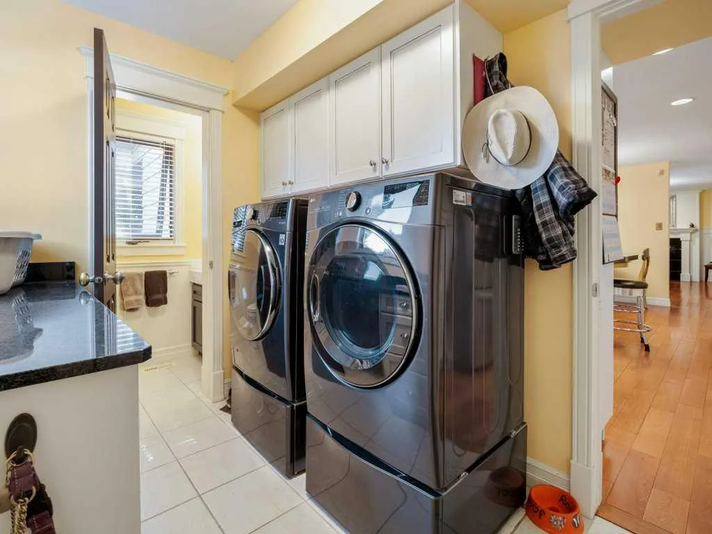 39 Eton Road W Lethbridge AB T1k 4T9