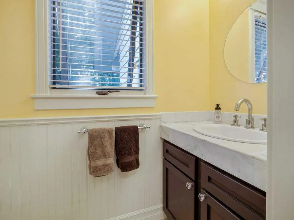 39 Eton Road W Lethbridge AB T1k 4T9