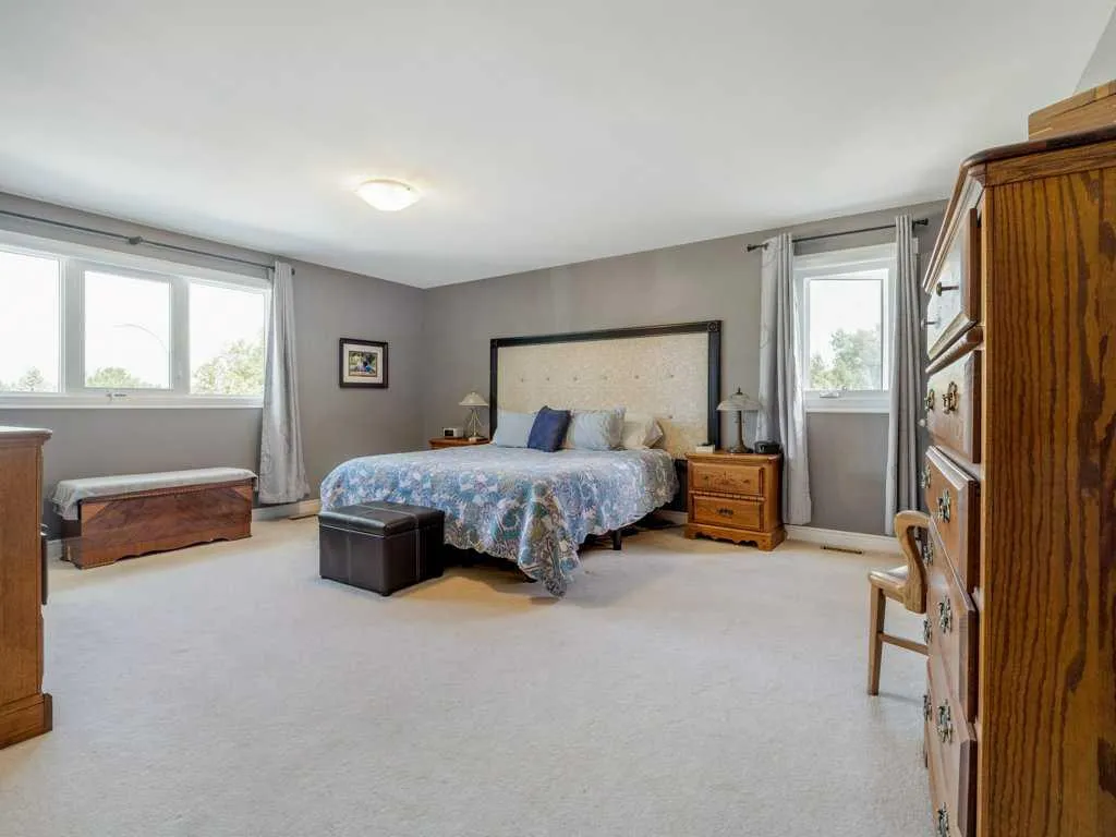 39 Eton Road W Lethbridge AB T1k 4T9