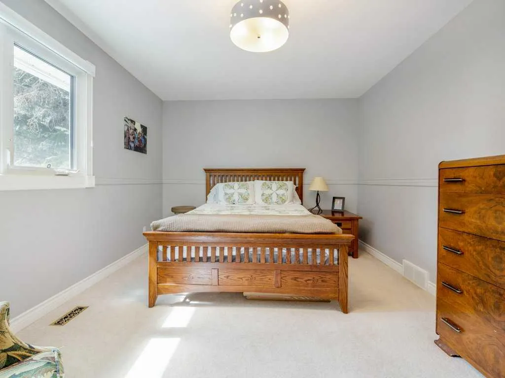 39 Eton Road W Lethbridge AB T1k 4T9