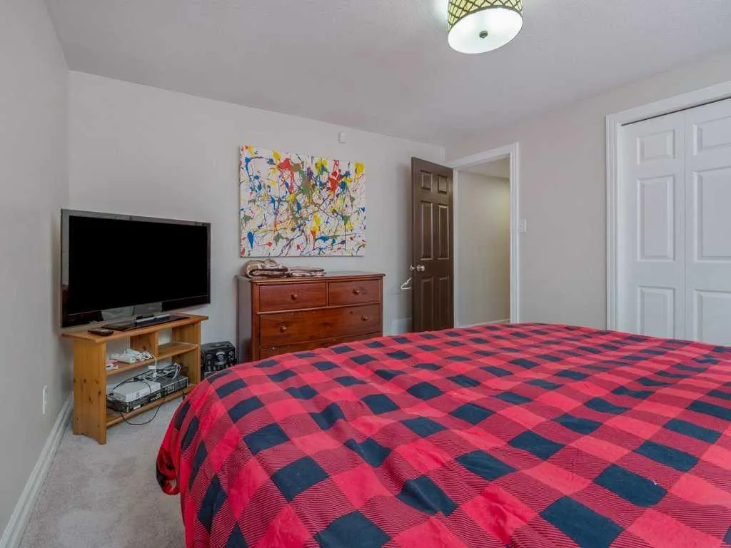 39 Eton Road W Lethbridge AB T1k 4T9