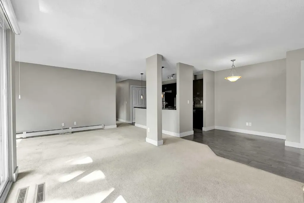 108 Village Heights SW Calgary AB T3H2L2
