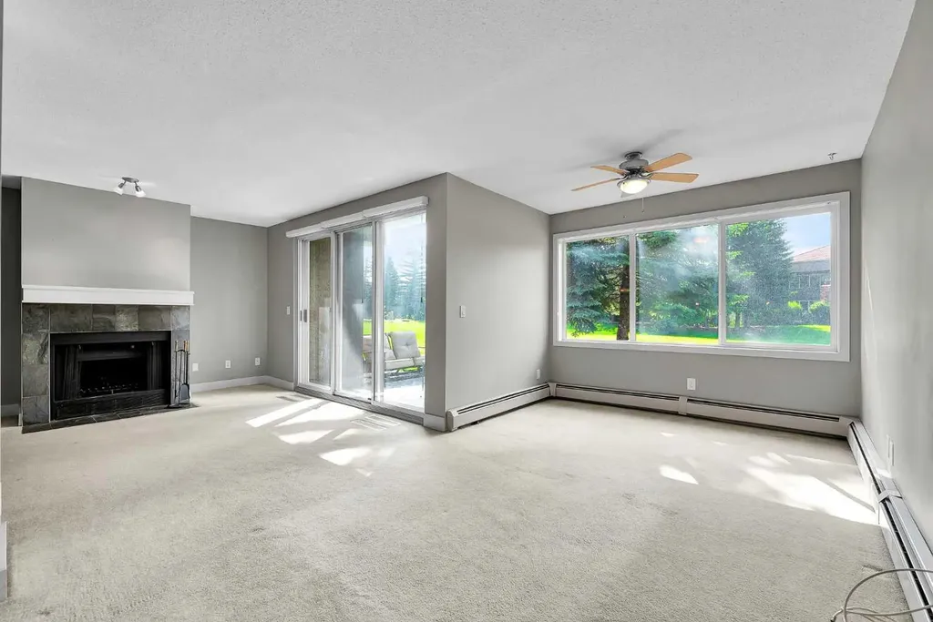 108 Village Heights SW Calgary AB T3H2L2