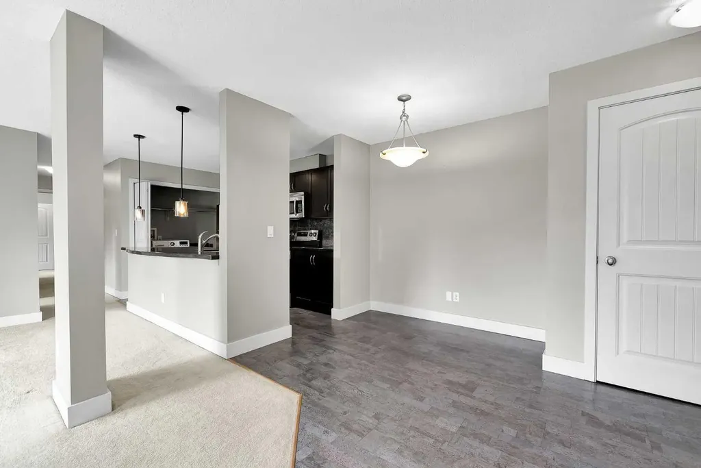 108 Village Heights SW Calgary AB T3H2L2