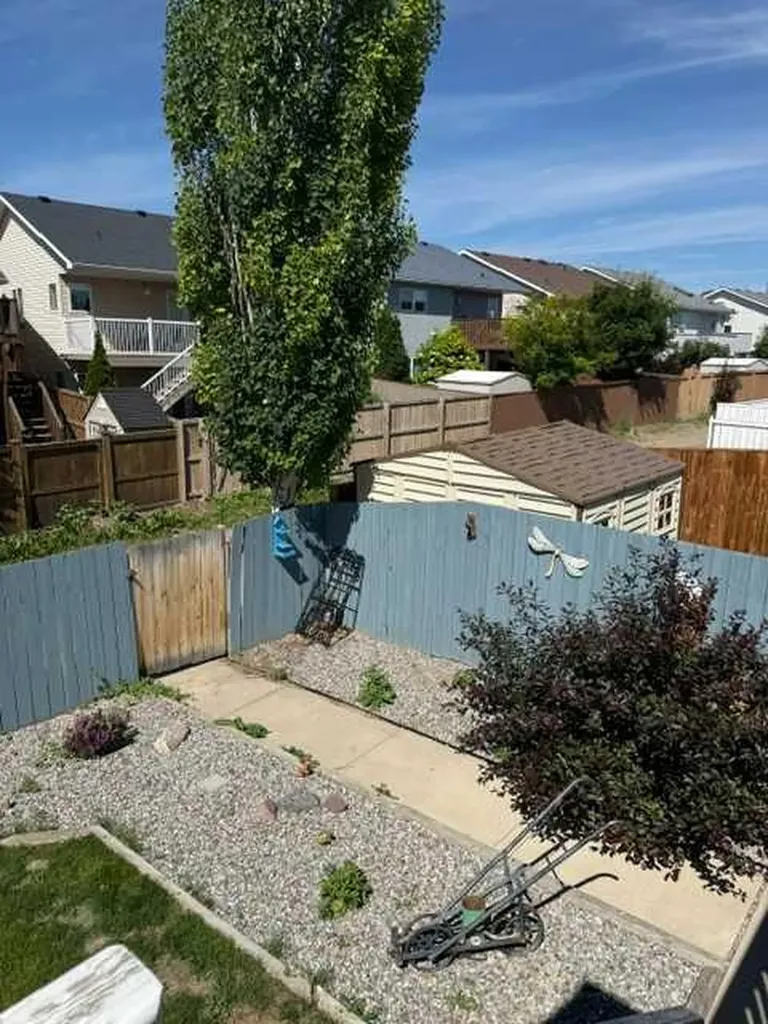 781 Red Crow Boulevard W Lethbridge AB T1K 7M4