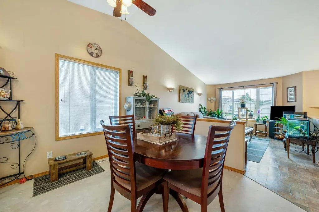 781 Red Crow Boulevard W Lethbridge AB T1K 7M4