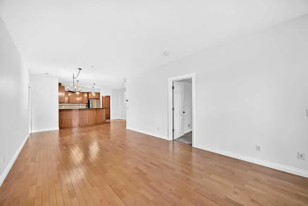4 Hemlock Crescent SW Calgary AB T3C2Z1