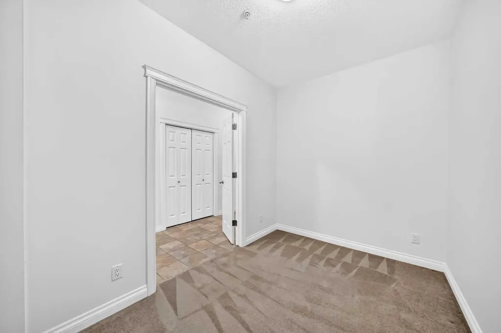 4 Hemlock Crescent SW Calgary AB T3C2Z1