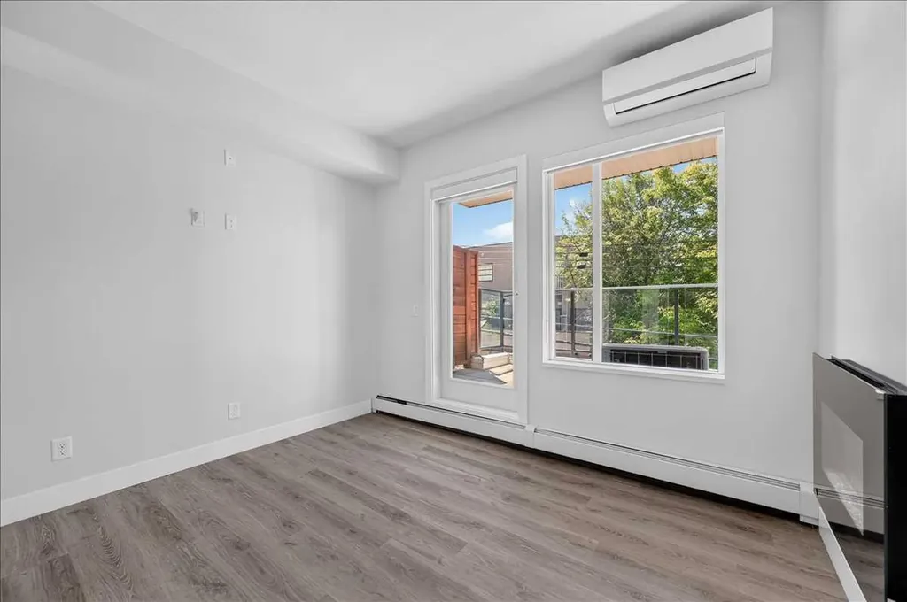 1521 26 Avenue SW Calgary AB T2T 1C4