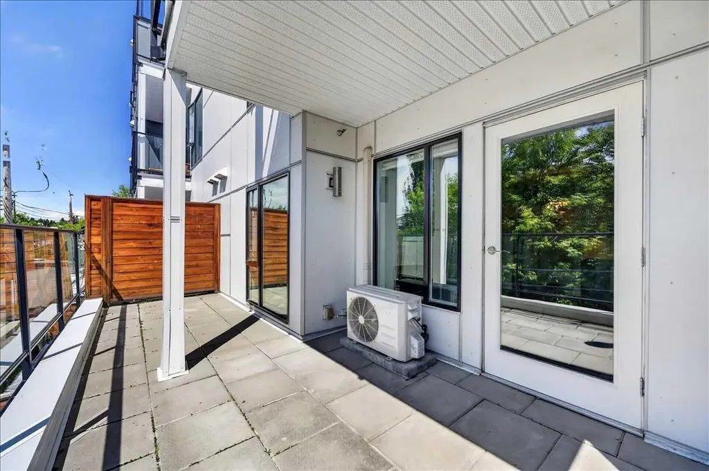 1521 26 Avenue SW Calgary AB T2T 1C4