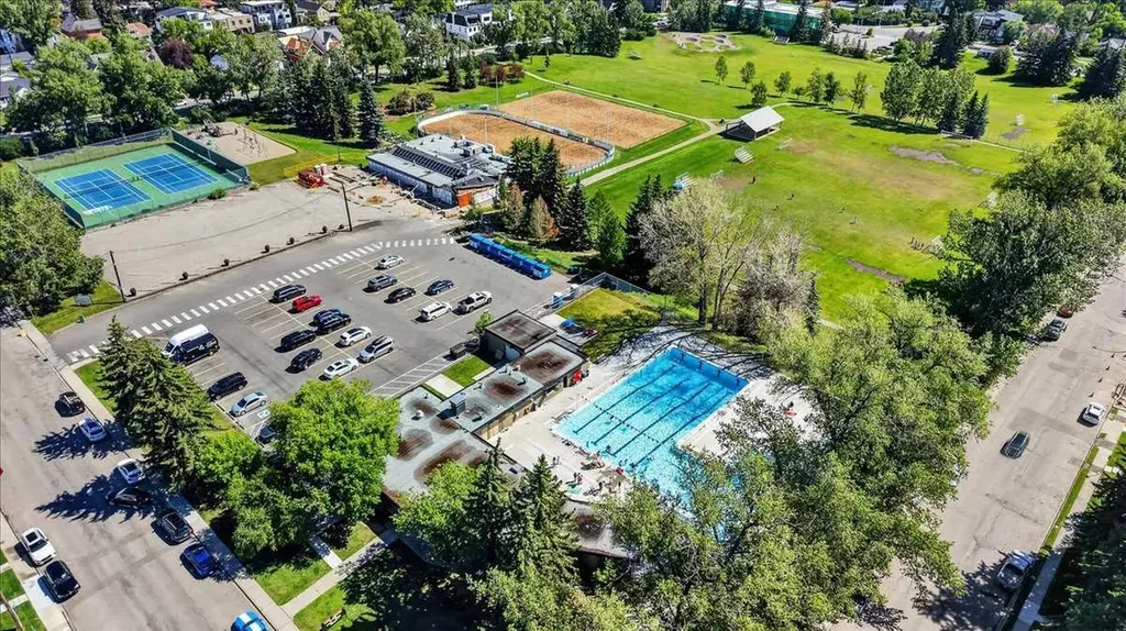 1521 26 Avenue SW Calgary AB T2T 1C4