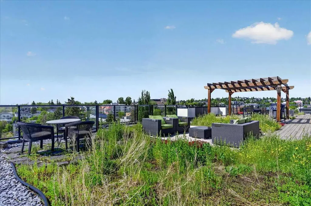 1521 26 Avenue SW Calgary AB T2T 1C4