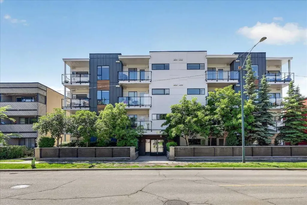 1521 26 Avenue SW Calgary AB T2T 1C4