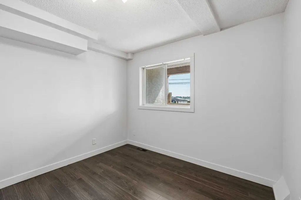3726 Centre Street NE Calgary AB T2E 2Y3