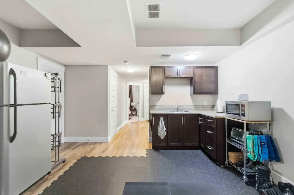 123 Sandpiper Road Fort Mcmurray AB T9K 0L9