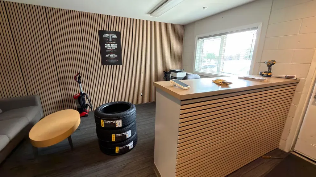 326 40 Avenue NE Calgary AB t3n 0x8