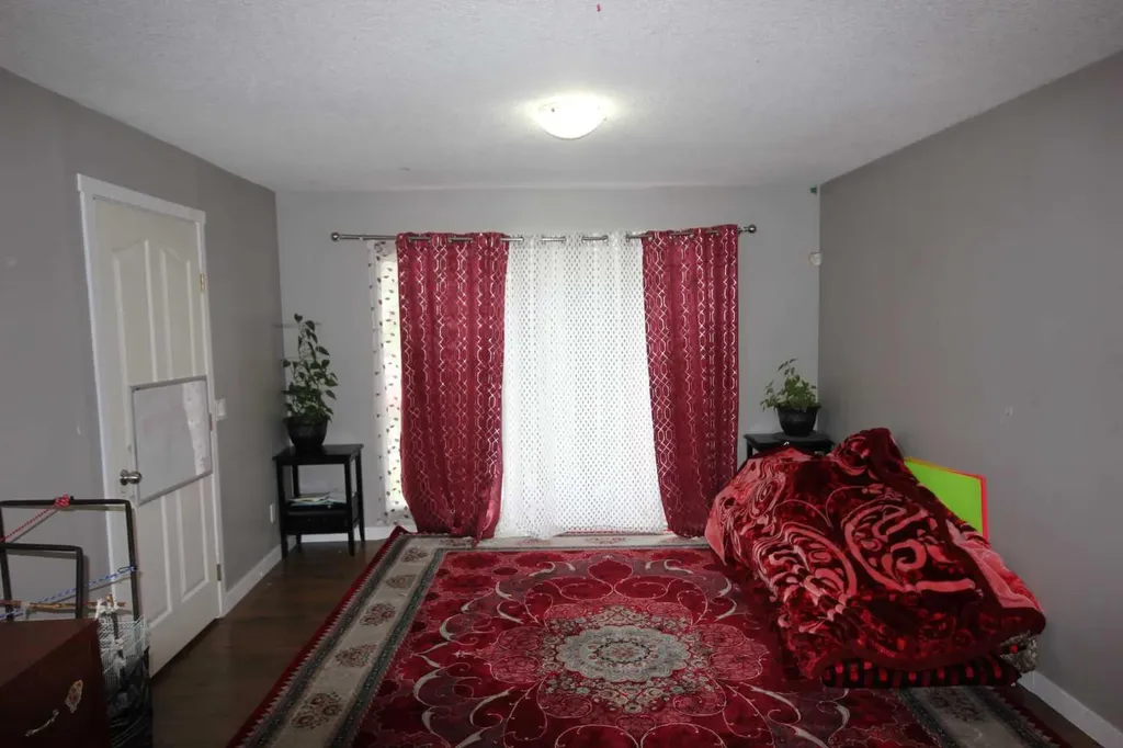 379 Falmere Road NE Calgary AB T3J 2Z5