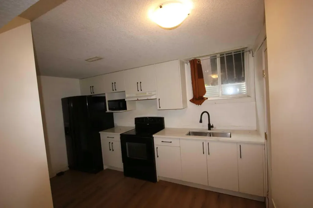 379 Falmere Road NE Calgary AB T3J 2Z5