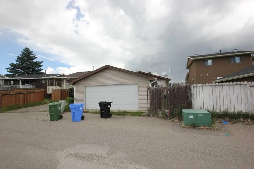 379 Falmere Road NE Calgary AB T3J 2Z5