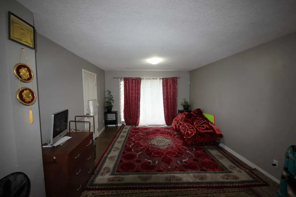 379 Falmere Road NE Calgary AB T3J 2Z5